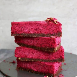 Raw Beetroot Cake With Walnut And Fig Crust (grain-free &amp; Vegan)