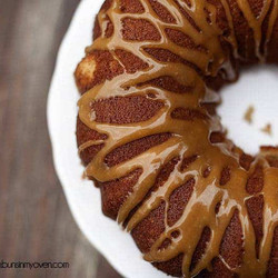 Apple Cider Pound Cake With Apple Cider Glaze