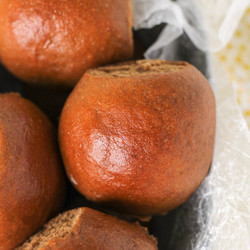 Molasses Brown Bread Rolls