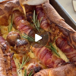 Pigs In Blankets &amp; Stuffing Toad In The Hole