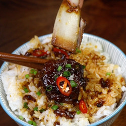 Tender Braised Pork Ribs
