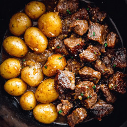 Slow Cooker Garlic Butter Beef Bites With Potatoes