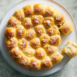 Rooti Farmaajo (Honeycomb Cheese Bread)