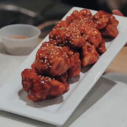 Sweet And Spicy Korean Fried Chicken (yangnyeom Chicken)