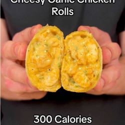 Cheesy Garlic Chicken Rolls