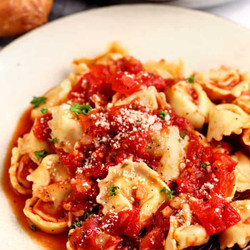 Cheese Tortellini With Quick Tomato Sauce