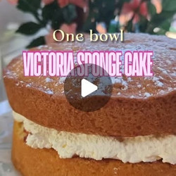 *** Self Raising Flour Victoria Sponge Cake .Everyone Can Bake This Cake***