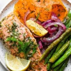Sheet Pan Baked Salmon With Vegetables