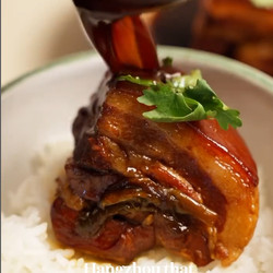Dong Bo Rou (braised Pork Belly)
