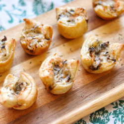 Cheesy Mushroom Puff Pastry Bites