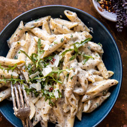 One Pot Creamy Penne Alfredo With Spicy Arugula