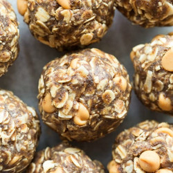 Peanut Butter Oatmeal Balls