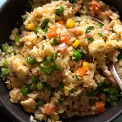 Cauliflower Fried Rice (Vegetarian and low carb)