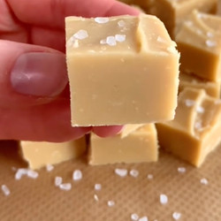 Salted Caramel Fudge