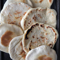Easy Vegan Pita Bread (soft + Fluffy)