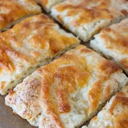 Cheesy Cottage Cheese Bread (2-ingredient!)