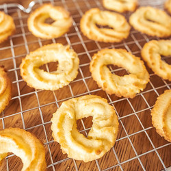 Vaniljekranse (danish Butter Cookies)