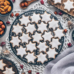Vegan Cinnamon Star Cookies