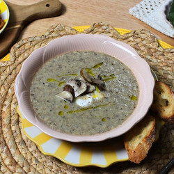 Roasted Mushroom Soup