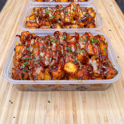 Cheesy Bbq Chicken &amp; Crispy Potatoes