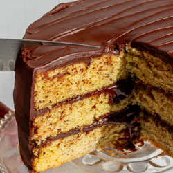Banana Cake With Chocolate Icing