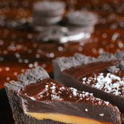 Salted Caramel Dark Chocolate Pie