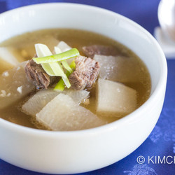 Beef And Radish Soup - Korean Seogogi Mu Guk