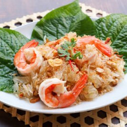 Recette Thaï Salade De Pomelo Aux Crevettes, Cacahuètes Et Ail Frit