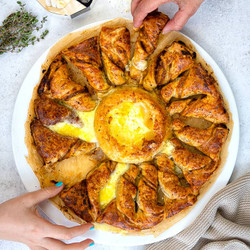 Baked Brie In Puff Pastry Tarte Soleil