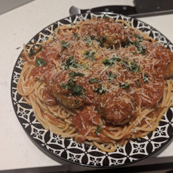 Turkey Pesto Meatballs and Spaghetti