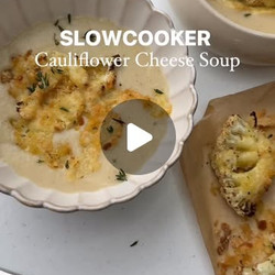 Slowcooker Cauliflower Cheese Soup