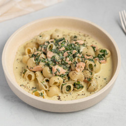 Spinach And Smoked Salmon Pasta