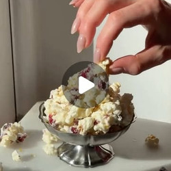 White Chocolate Cranberry Popcorn