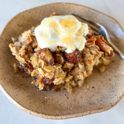 Baked Date Oatmeal