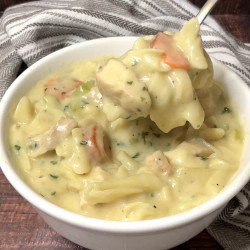 Creamy Chicken And Noodles
