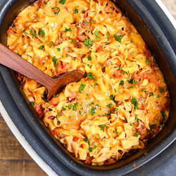 Crock Pot Beef Noodle Casserole