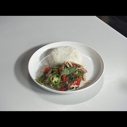 Lunchbreak: Pad Kra Pao With Green Basil Street