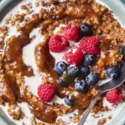 Sticky Toffee Overnight Oats