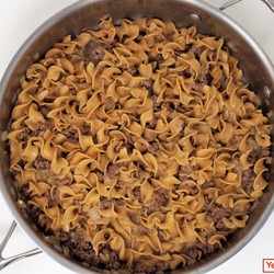 Skillet Ground Beef And Noodles