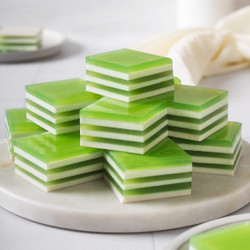 Coconut Pandan Jelly (thạch Rau Câu Lá Dứa)