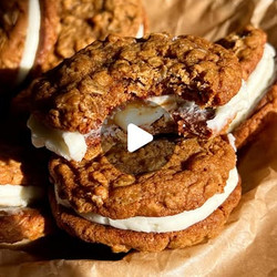 Salted Caramel Gingerbread Oatmeal Cream Pies