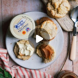 Crème Fraiche Scones With Apple Butter