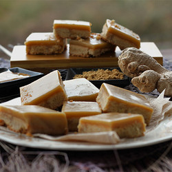 Manawa Honey &amp; Ginger Slice