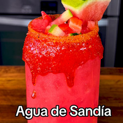 Agua Fresca De Sandía Con Fresa
