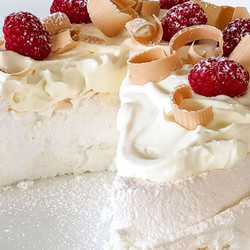 Air Fryer Pavlova Recipe
