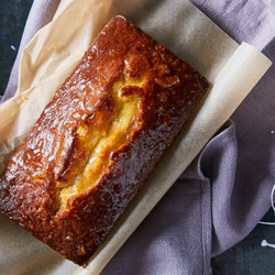 Lemon-Spice Visiting Cake
