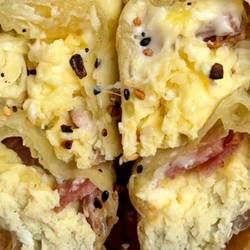 Bacon Egg &amp; Cheese Rice Paper Spiral