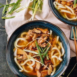 Udon Noodle Soup With Chicken &amp; Mushrooms