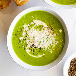 Easy Creamy Zucchini Soup