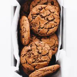 Crispy Chocolate Chip Cookies